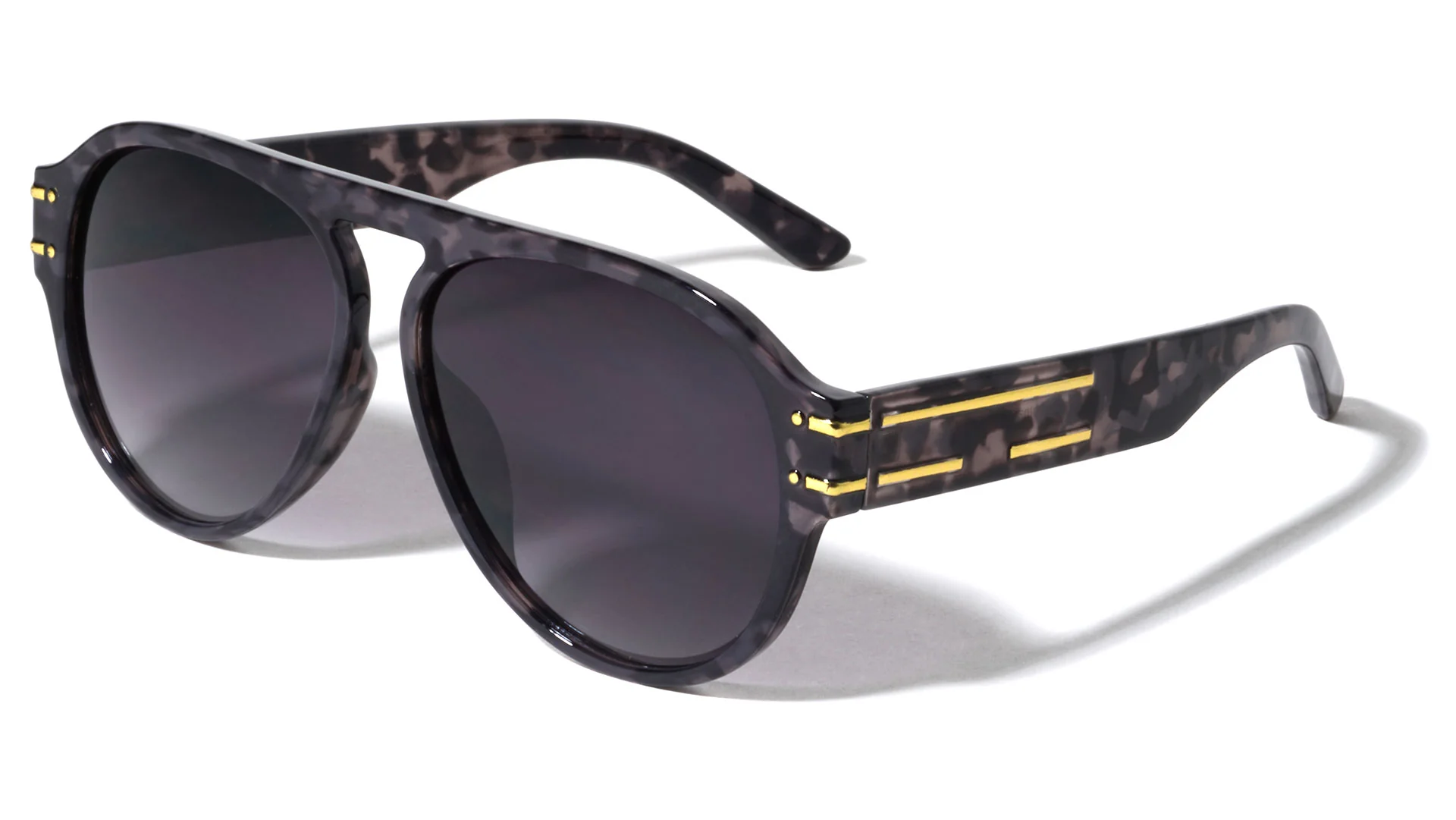 Chic Bridgeless Sunglasses with Bar Accent and Flat Top Design